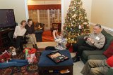 ILCE-6500-20171225-DSC01077 : 2017, Ann, Christmas, Ernie, Lois, Susan