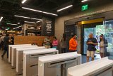 ILCE-6000-20180514-DSC04160 : 2018, Amazon Go convenience store, Seattle