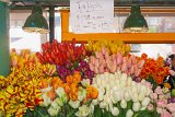 ILCE-6500-20180511-DSC01693 : 2018, Pike Place Market, Seattle, flowers & plants